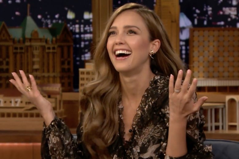 Jessica Alba wystąpiła w telewizyjnym show, w którym zdradziła jaką zasadą kierują się z mężem przy wyborze imion dla dzieci.
