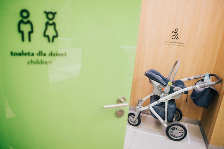 Przewijak w publicznej toalecie skrywał niespodziankę.
