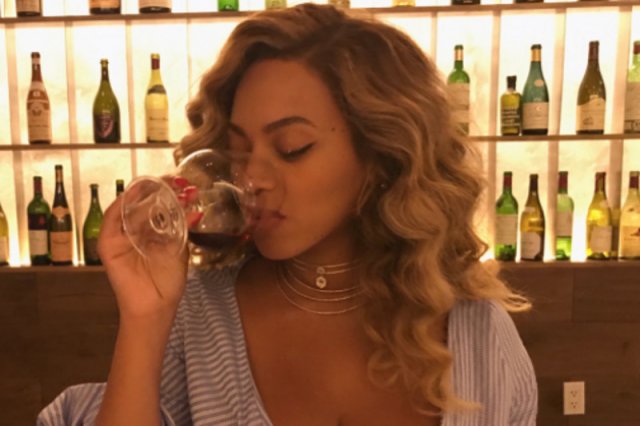 Beyonce opublikowała zdjęcie z lokalu, komentarzy nie ma końca.