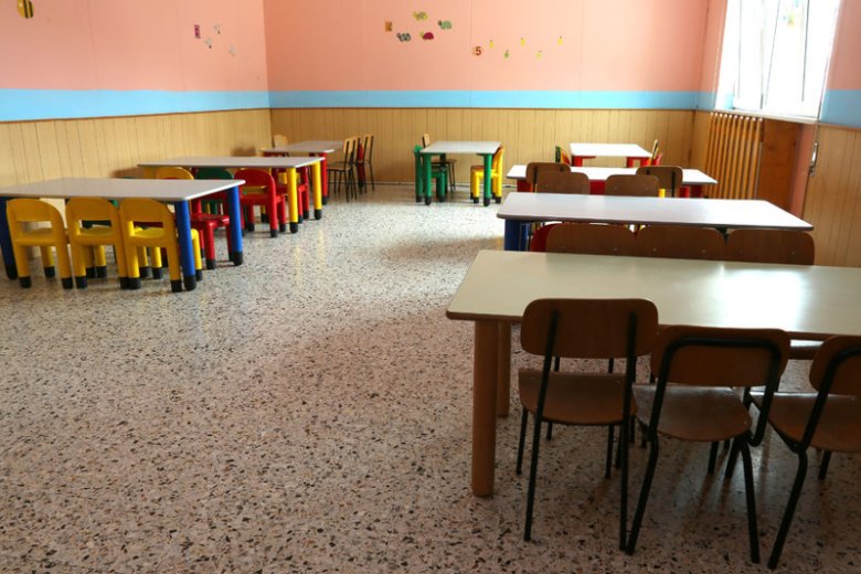 Co jedzą dzieci w polskich szkołach? Niepokojące wyniki kontroli.