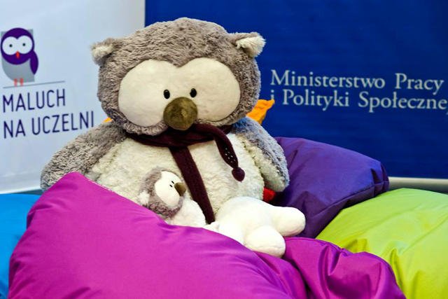 Rząd obiecuje, że od przyszłego roku łatwiej będzie pogodzić studia z wychowywaniem dzieci