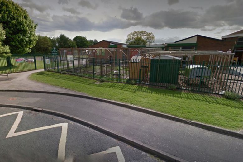 Szkoła Wednesbury Oak Academy, segregacja dzieci