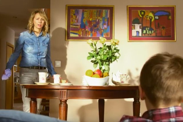 Dziewczynki do garów, a chłopcy niech uczą się programować.