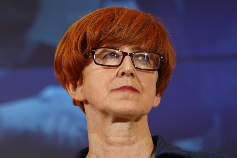 Minister Elżbieta Rafalska zapowiedziała zmiany w ściąganiu długów alimentacyjnych