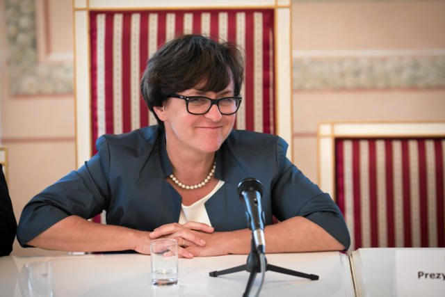 Minister edukacji nie będzie w Wigilię czekać na telefony od nauczycieli. Organizuje czat i zaprasza do dyskusji pracowników oświaty.