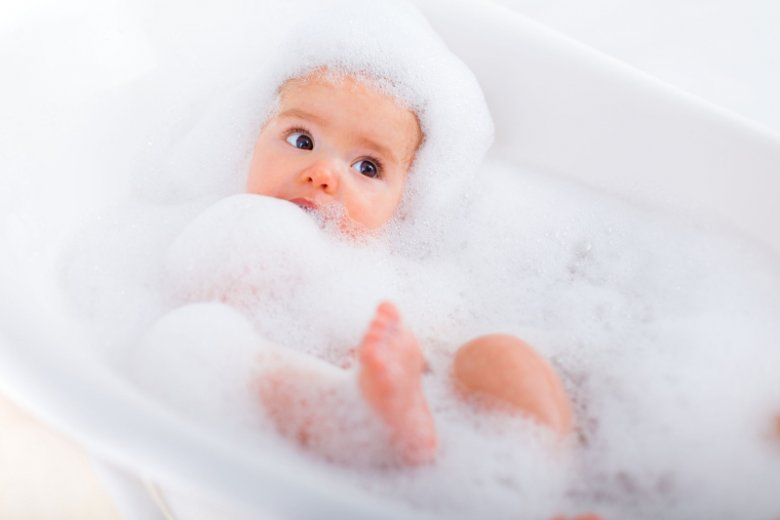 Bardzo ważny dla małego dziecka jest wybór bezpiecznych produktów pielęgnacyjnych. Derma Eco Baby to linia organicznych i hipoalergicznych kosmetyków wolnych od uczulających substancji zapachowych, barwników i konserwantów