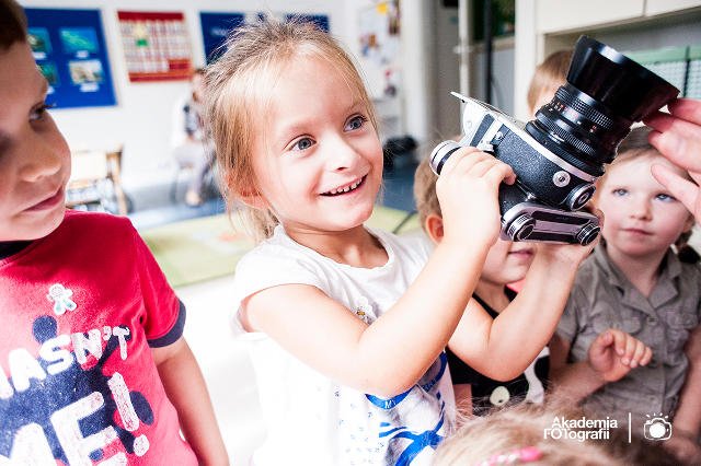 Warsztaty fotograficzne dla dzieci to jedna z propozycji tego weekendu