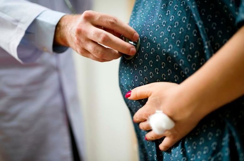 Aborcję pokryje ubezpieczenie w dwóch przypadkach, w tym jednym... niemożliwym