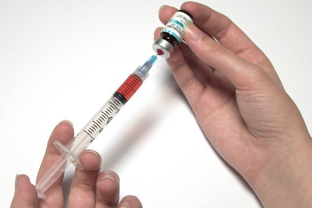 Naukowcy stawiają tezę, że powszechne szczepienia przeciwko HPV mogłyby całkowicie wyeliminować raka szyjki macicy