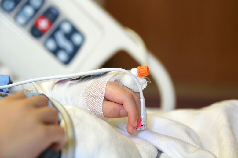Oliwia omal nie straciła oka, założono jej 100 szwów